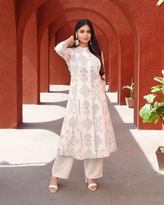 Off White Geometric Print Kurti Set