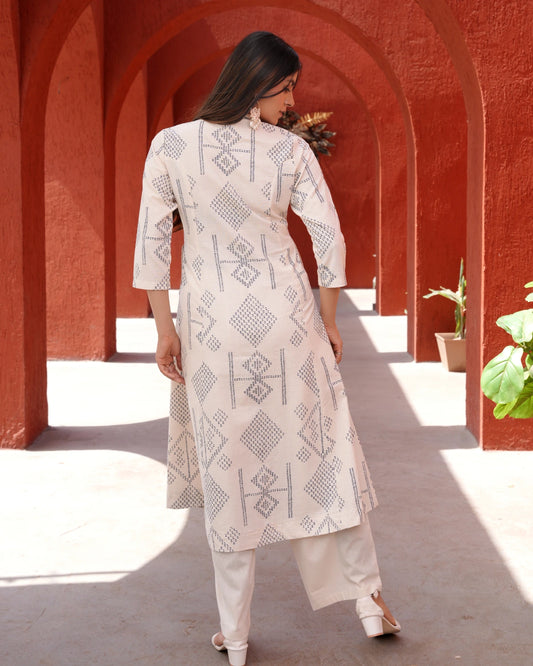 Off White Geometric Print Kurti Set
